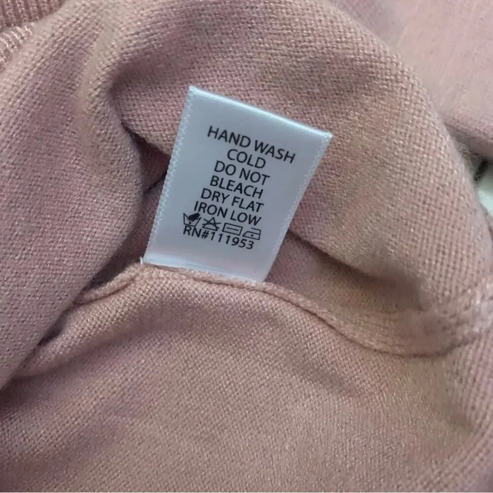 2/$30 Soft Pink Blush VNeck Long Sleeve Sweater Feminine Preppy 90s Minimalism - Picture 8 of 9